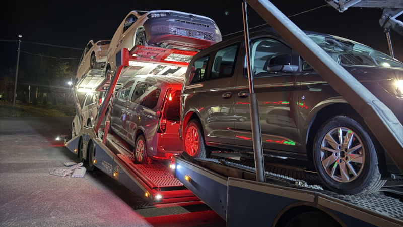 Załadunek pojazdów nocą